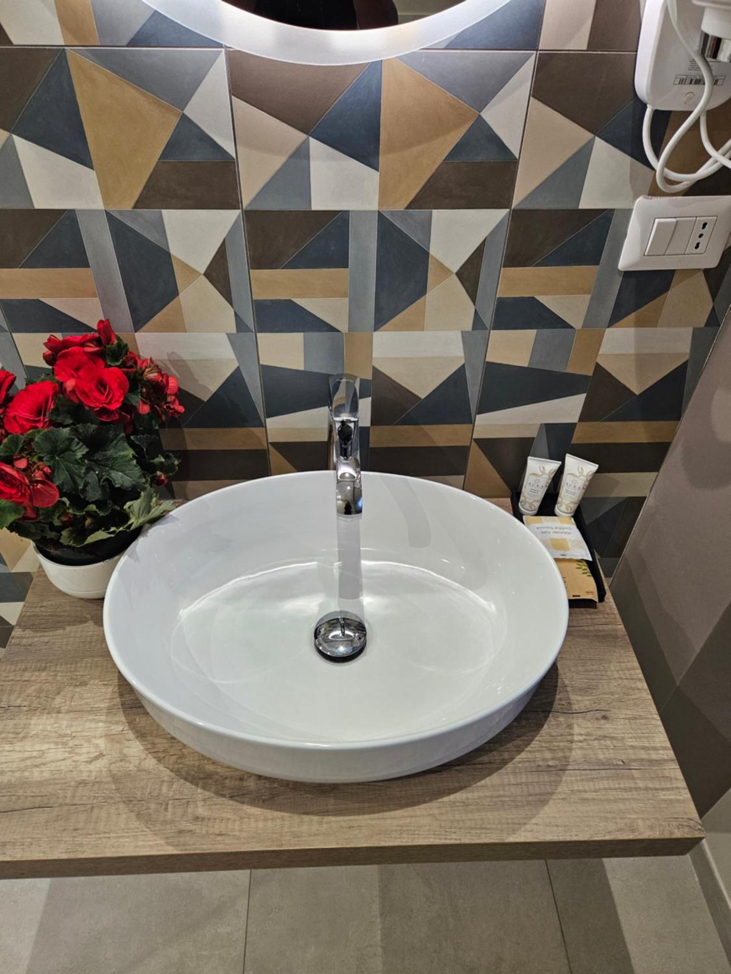 קטאניה Santrid Suites מראה חיצוני תמונה